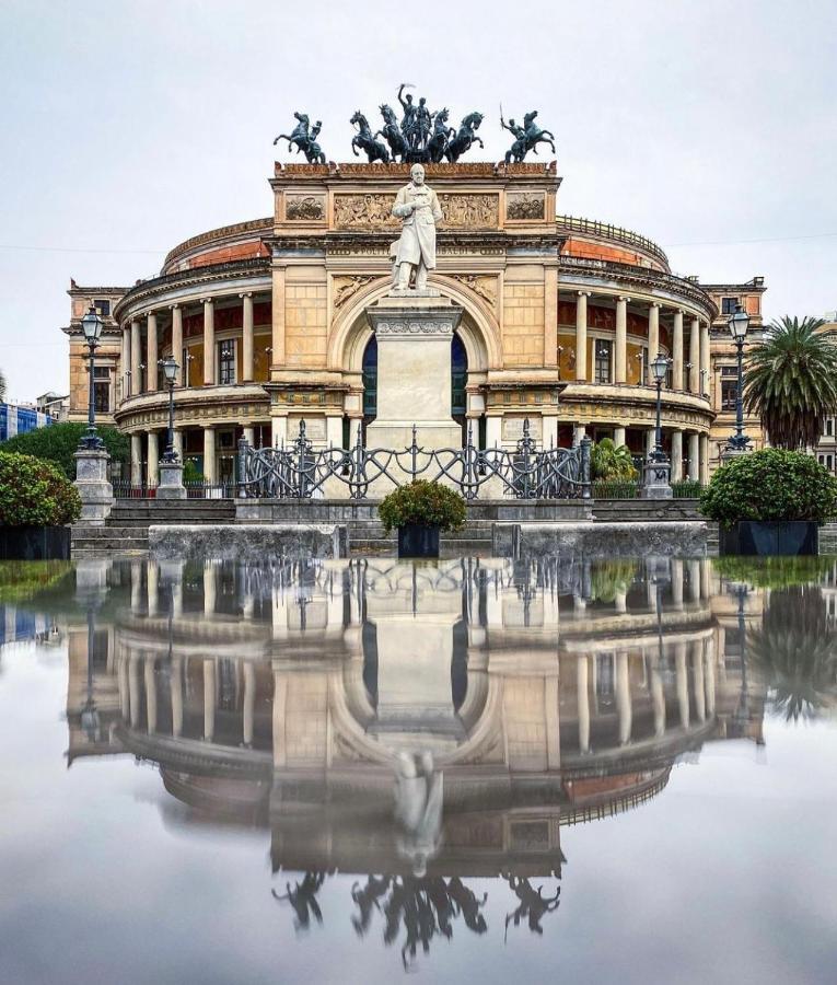 La Casa Di Tabbi Apartment Palermo Bagian luar foto